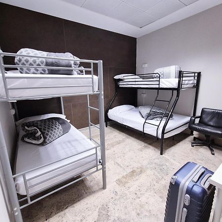 Lai Hostel Madrid Exterior photo