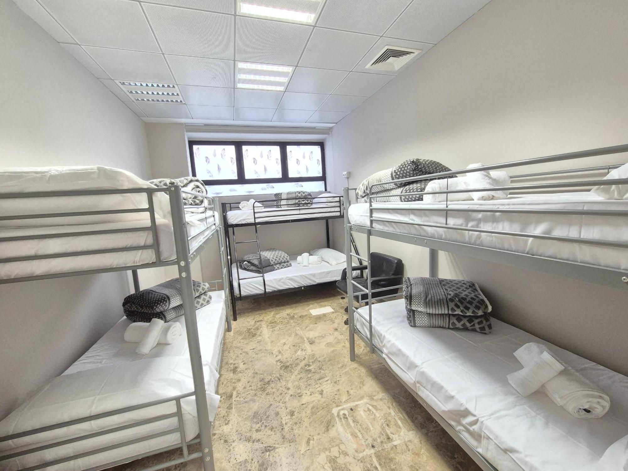 Lai Hostel Madrid Exterior photo